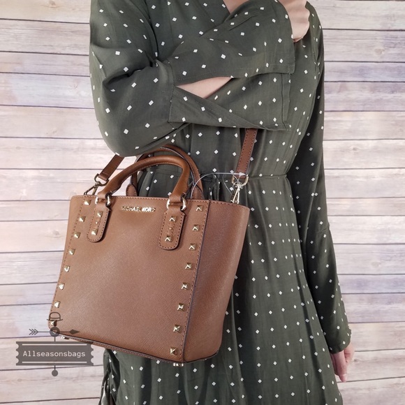 Michael kors small Sandrine stud luggage crossbody - Picture 6 of 8